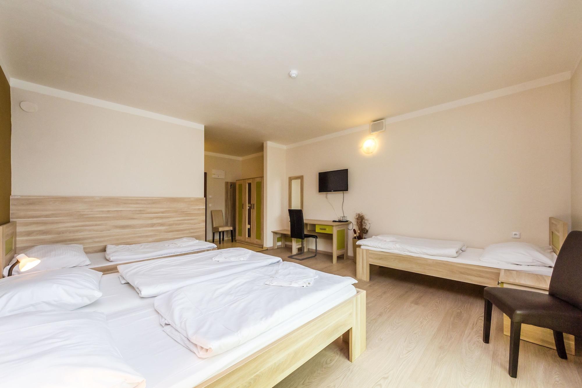 פראג Nad Kralovnou Hotel & Restaurant מראה חיצוני תמונה