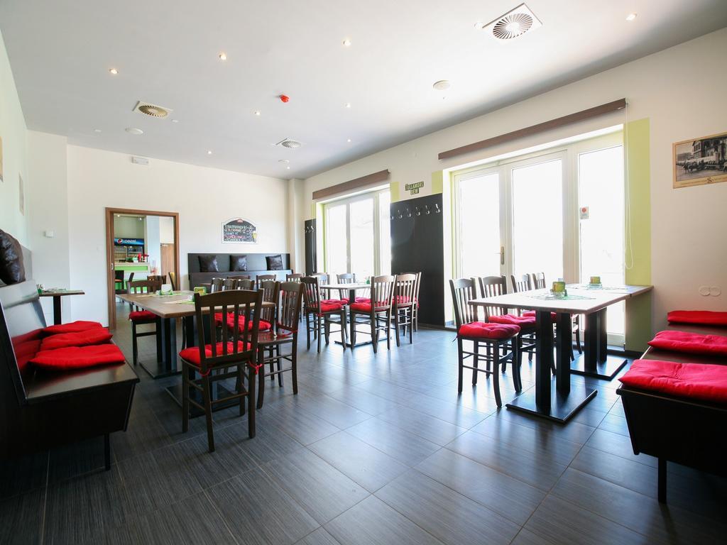 פראג Nad Kralovnou Hotel & Restaurant חדר תמונה