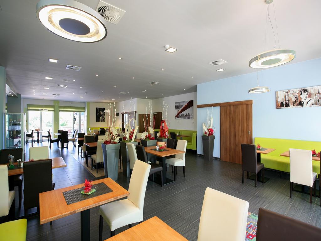 פראג Nad Kralovnou Hotel & Restaurant חדר תמונה