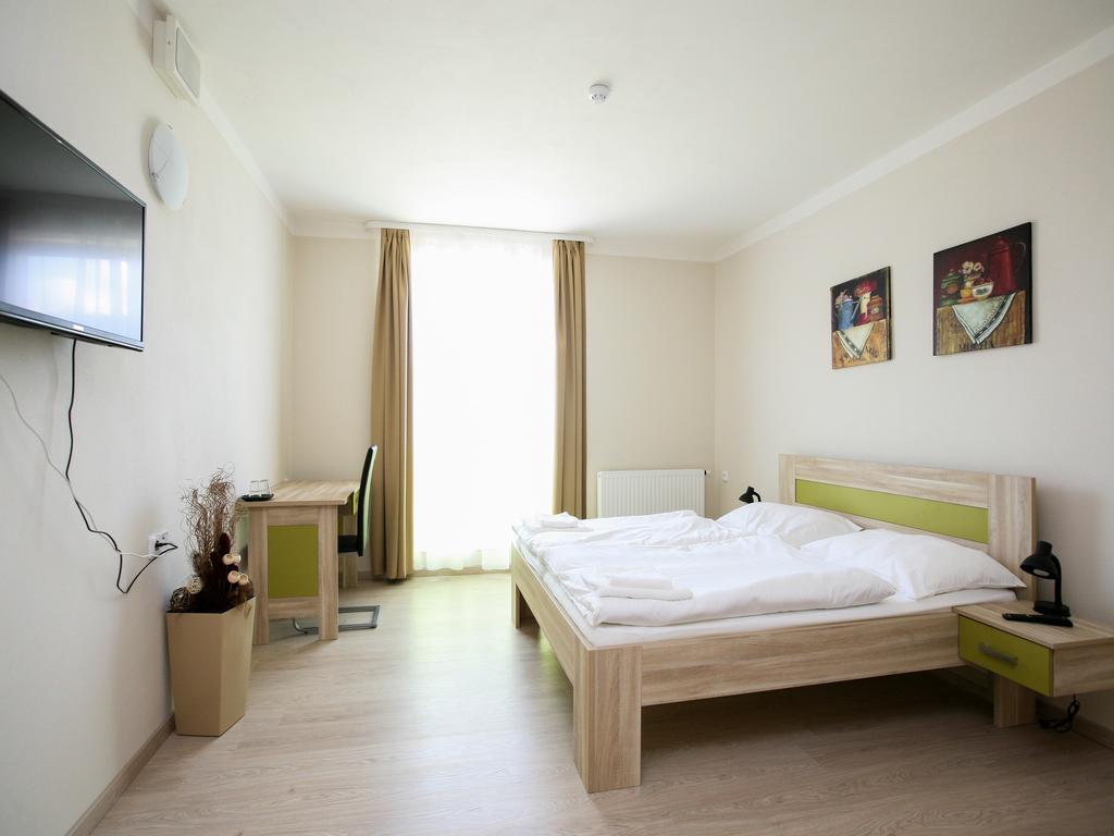 פראג Nad Kralovnou Hotel & Restaurant חדר תמונה